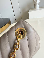 Louis Vuitton New Wave Chain Bag PM Taupe Size 21 x 12 x 9 cm - 5