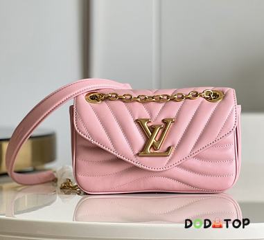 Louis Vuitton New Wave Chain Bag PM Pink Size 21 x 12 x 9 cm - 1