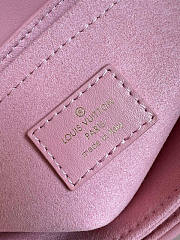 Louis Vuitton New Wave Chain Bag PM Pink Size 21 x 12 x 9 cm - 2
