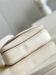 Louis Vuitton New Wave Chain Bag PM White Size 21 x 12 x 9 cm - 6