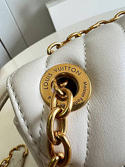 Louis Vuitton New Wave Chain Bag PM White Size 21 x 12 x 9 cm - 3