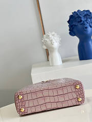 Louis Vuitton Capucines BB Pink Size 27 x 18 x 9 cm - 5
