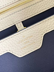 Louis Vuitton Capucines MM Dark Blue Size 31.5 x 20 x 11 cm - 5