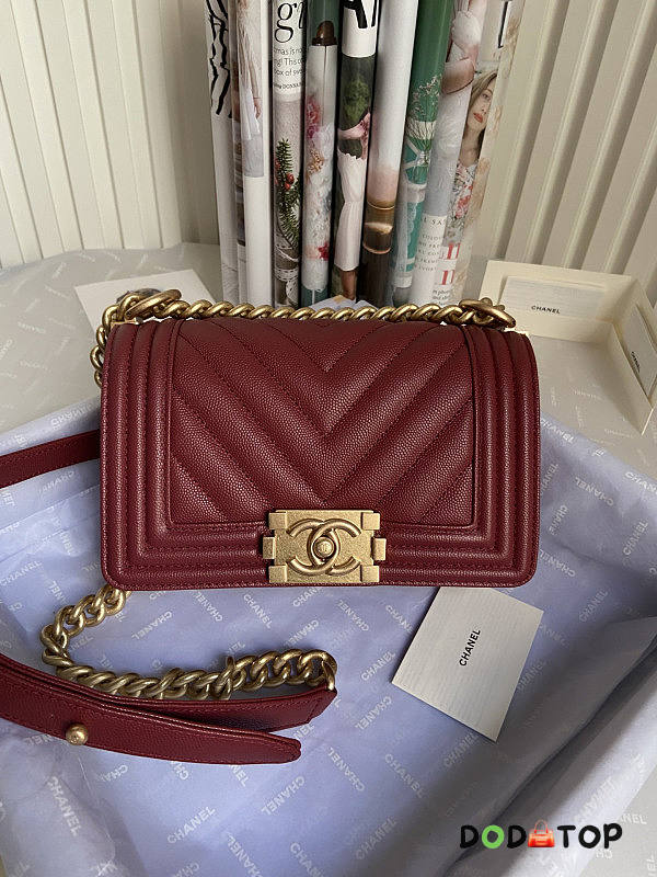 Chanel Boy Bag Cheveron In Dark Red Gold Hardware Size 20 cm - 1