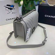 Chanel Boy Bag Cheveron In Light Grey Silver Hardware Size 25 cm - 5