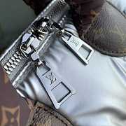 Louis Vuitton M20973 Speedy Bandouliere 25 Handbag Silver - 3
