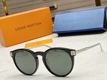 Louis Vuitton Glasses 01