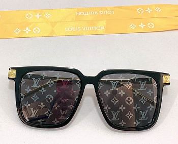 Louis Vuitton Glasses 02