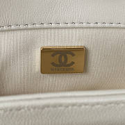 Chanel Flap Handle Bag White Size 20.5 x 15 x 8 cm - 2