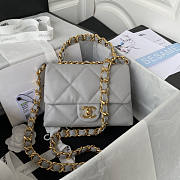 Chanel Flap Handle Bag Grey Size 20.5 x 15 x 8 cm - 1