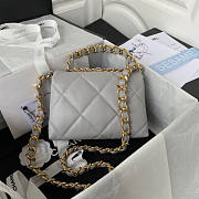 Chanel Flap Handle Bag Grey Size 20.5 x 15 x 8 cm - 6