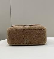 Fendi Baguette Lamb Wool Brown Size 28 × 17 × 14 cm - 3