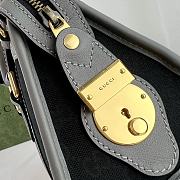 Gucci Mini Top Handle Bag Leather 02 Size 22 x 15 x 11 cm - 5