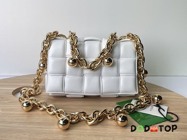 Botega Venata Gold Chain Cassette Crossbody Bag White Size 27 x 10 x 18 cm - 1