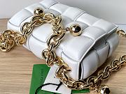 Botega Venata Gold Chain Cassette Crossbody Bag White Size 27 x 10 x 18 cm - 3