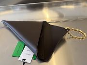 Botega Venata Triangle Clutch 01 Size 40 x 21 x 2 cm - 5