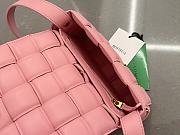 Botega Venata Cassette Medium Pillow Bag Pink Size 19 x 12 x 5 cm - 5