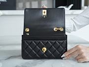 Chanel 22K Woc Black Bag Size 12.3 × 19.2 × 3.5 cm - 4