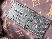Louis Vuitton LV Pillow Maxi Fanny Pack Silver Size 44 x 24 x 7 cm - 5
