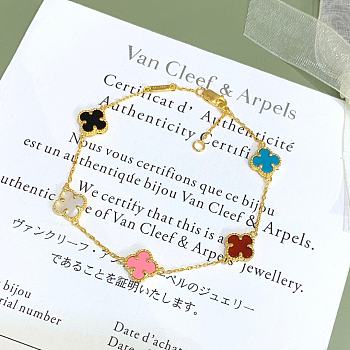 Van Cleef & Arpels Bracelet 02