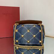 Valentino Denim Roman Stud Shoulder Bag Size 25 x 16 x 10 cm - 4