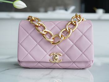 Chanel Lambskin Chain Flap Bag Pink Size 21 cm
