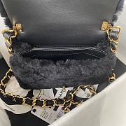 Chanel Pillow Black Bag Size 15 x 20.5 x 8 cm - 5