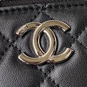 Chanel Chain Box Bag Black Size 12 cm - 4