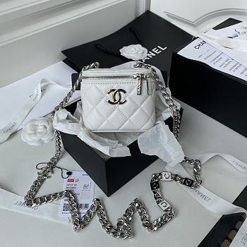 Chanel Chain Box Bag White Size 12 cm