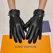 LV Gloves - 5