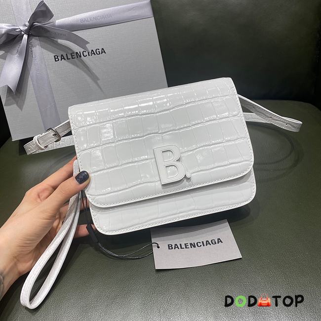 Balenciaga Chain Strap Wallet Bag White Size 18 x 14 x 9.5 cm - 1