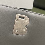Balenciaga Chain Strap Wallet Bag Grey Size 18 x 14 x 9.5 cm - 3