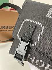 Burberry Messenger Bag Size 28.5 x 7 x 20 cm - 6