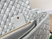 Botega Venata Patti Woven Handbag White Size 24 x 20 x 12 cm - 5