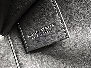 Botega Venata Woven Handbag Black Size 27.5 x 20.5 x 2 cm - 5