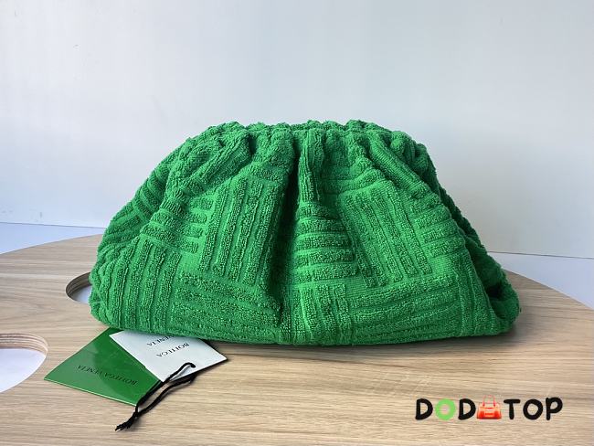 Botega Venata Pouch Green Bag Size 40 x 18 x 18 cm - 1