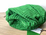 Botega Venata Pouch Green Bag Size 40 x 18 x 18 cm - 4