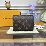 Louis Vuitton LV Wallet Size 15.5 x 10.5 x 4 cm - 4