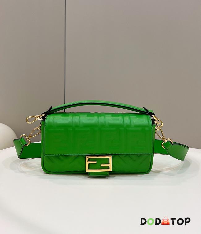 Fendi Baguette Green Size 27 x 5 x 15 cm - 1