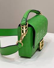 Fendi Baguette Green Size 27 x 5 x 15 cm - 2