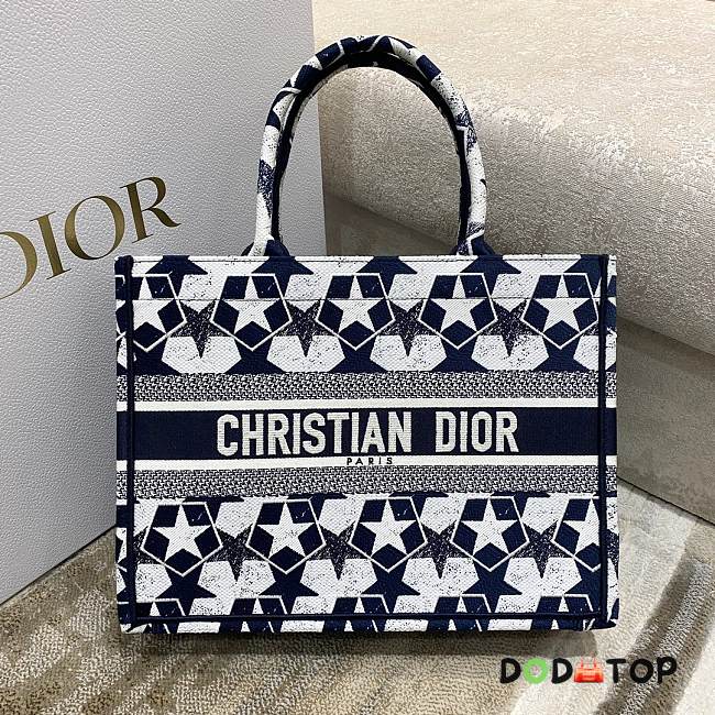 Dior Star Tote Bag 02 Size 36 x 18 x 28 cm - 1