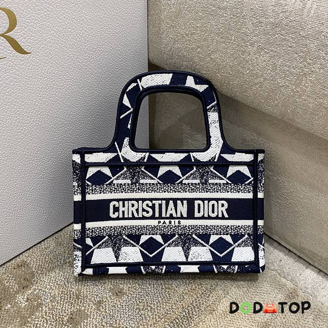 Dior Star Tote Bag 02 Size 23 x 4 x 15 cm - 1