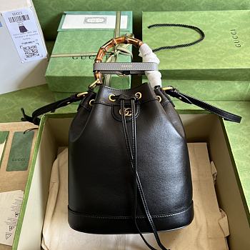 Gucci Diana Small Bucket Bag Black Size 23.5 x 38 x 10.5 cm