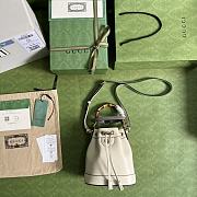 Gucci Diana Mini Bucket Bag White Size 19 x 30.5 x 6 cm - 4
