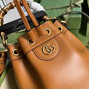 Gucci Diana Mini Bucket Bag Brown Size 19 x 30.5 x 6 cm - 5