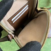 Gucci Mini Bag With Interlocking G Size 10 x 17.5 x 2 cm - 6