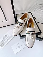 Gucci New Ribbon Tassel Double G Loafers White - 1