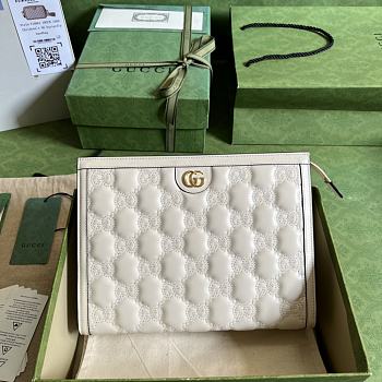 Gucci GG Matelassé Clutch Bag White Size 10 x 7.5 x 2 cm