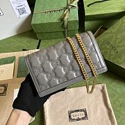 Gucci GG Matelassé Chain Bag Grey Size 20 x 12.5 x 4 cm - 2