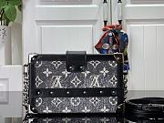 Louis Vuitton LV Petite Malle Handbag Size 20 x 12.5 x 6 cm - 3